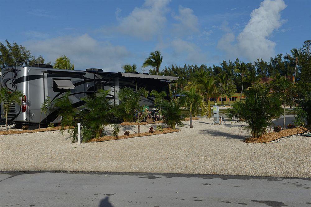 Fiesta Key Rv Resort Premium Room 1 Layton Luaran gambar